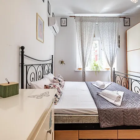 Appartamento Aristocratic 2bdrm Varna