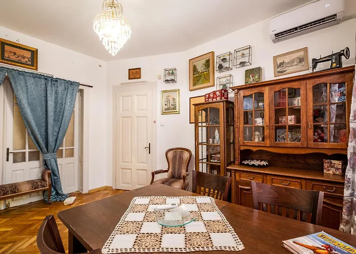 Aristocratic 2bdrm 瓦爾納