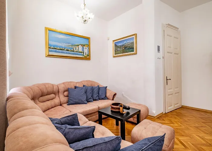 公寓 Aristocratic 2bdrm 瓦爾納