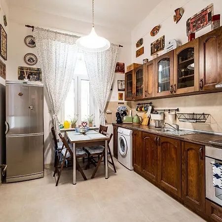 Aristocratic 2bdrm