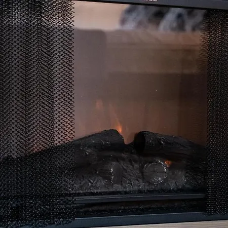 Aristocratic 2bdrm شقة فارنا