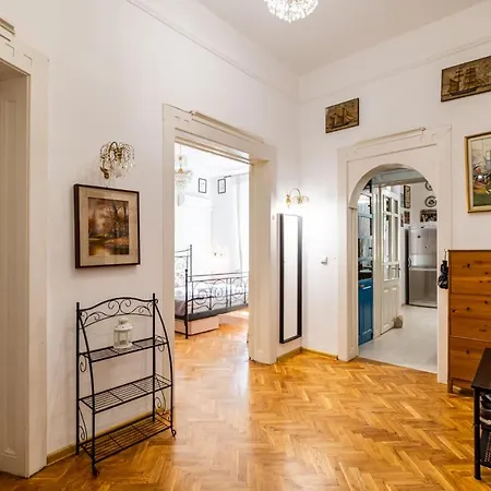 Aristocratic 2bdrm * فارنا