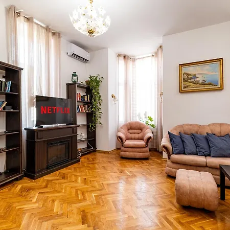 Aristocratic 2bdrm * Várna