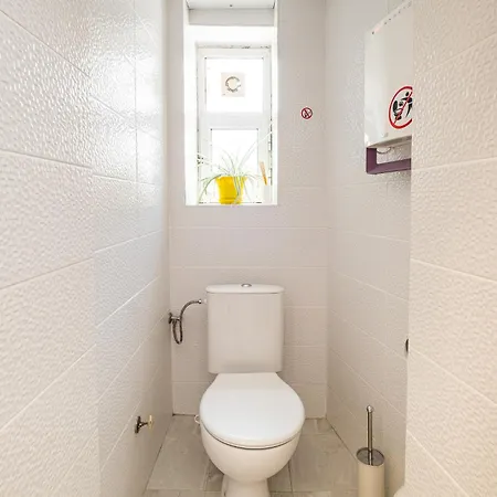 Aristocratic 2bdrm *