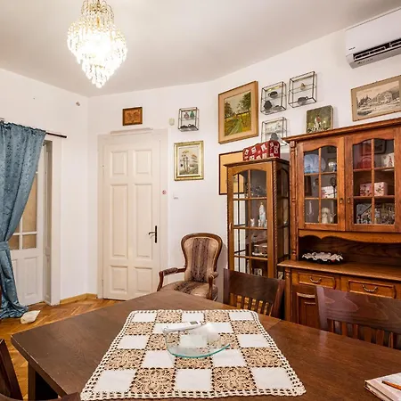 Aristocratic 2bdrm Várna
