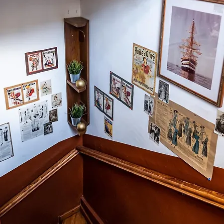 Aristocratic 2bdrm Apartman