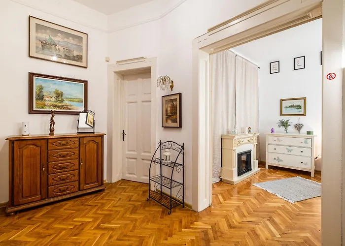 Aristocratic 2bdrm ヴァルナ