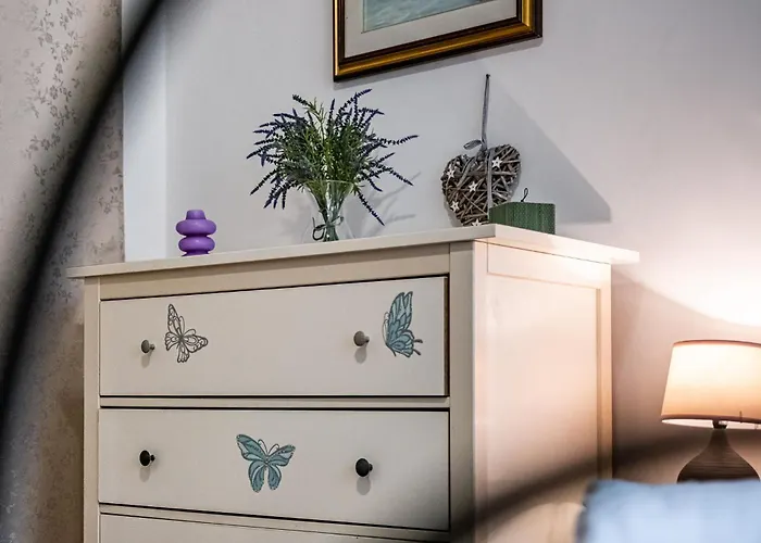 Aristocratic 2bdrm アパート