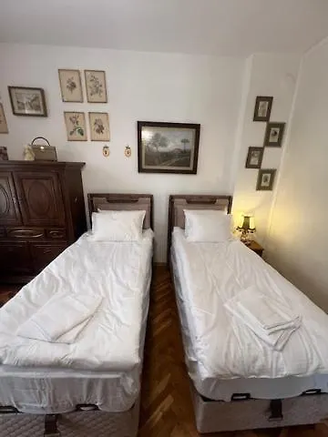 アパート Aristocratic 2bdrm ヴァルナ